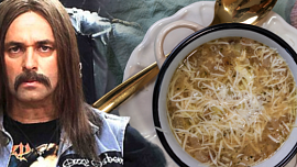 Česnečka poslední záchrany podle Ozzáka: Vyprošťovací polévku od seriálového hrdiny zvládne úplně každý