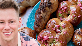 Jidáše od Lukáše z Peče celá země voní vanilkou a medem: Jsou mimořádně vláčné, jemné a vydrží měkké i další den