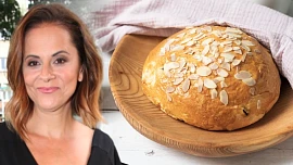 Laďka Něrgešová prozradila fígl, jak na perfektní mazanec: Stačí udělat jen jednu věc a povede se vždycky, říká