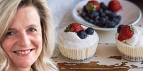 Sladké léto: Mini cheesecake jako z cukrárny. Míša Landová radí, proč nespěchat se šleháním náplně
