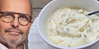 Zdeněk Pohlreich prozradil svůj postup na domácí tatarku. Používá dijonskou hořčici, šalotku a speciální okurčičky