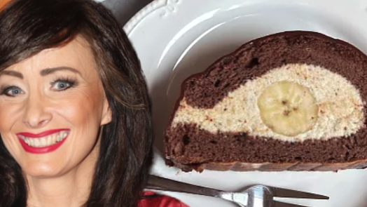 Daniela Šinkorová peče moučník, který vypadá jako z cukrárny. Sloní slza ukrývá banány a ořechový krém