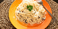 Špagety carbonara po česku: Jak připravit krémové těstoviny, aby se omáčka nesrazila