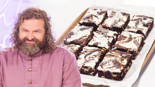 Buchty po ránu: Brownies cheesecake podle Josefa Maršálka jsou krásně vláčné a překvapí netradiční chutí a vůní