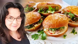 Holka u plotny radí: Tuniské slané koblížky fricassé plněné tuňákem, vajíčkem a zeleninou si zamilujete na první ochutnání