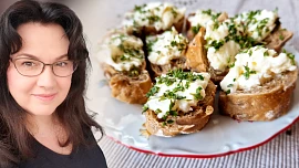 Holka u plotny radí: Tvarůžková pomazánka jen ze dvou ingrediencí skvěle chutná na celozrnné bagetě