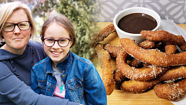 Náš život s celiakií: Bezlepkové churros pro Áňu. Snadno se dělají a skvěle chutnají s čokoládovým krémem