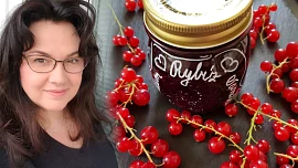 Holka u plotny radí: Jak na rychlý rybízový džem bez zrníček? Tenhle voní vanilkou a rumem a připravit se dá i skoro bez práce