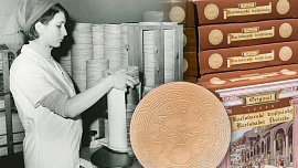 Karlovarské oplatky a jejich historie: Křupavou lázeňskou cukrovinku miloval i Mozart a stávala 16 haléřů, dnes dáte za jednu oplatku 20 Kč