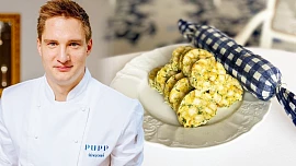 Šéfkuchař hotelu Pupp nám prozradil recept na legendární karlovarský knedlík. Během festivalu si na něm pochutnává i herec Johny Depp