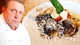 Povidlové taštičky podle receptu Jaroslava Sapíka: Vláčný dezert voní ořechy a máslem a chutná božsky