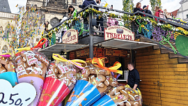 Velikonoční trhy v Praze provětrají peněženku: Langoš za 160 Kč, perníčky stojí 250 Kč a marcipán je za 300 Kč