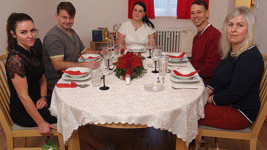 Prostřeno v tomto týdnu okouzlí thajskou kuchyní i klasickou českou svíčkovou. Zkuste ji podle našeho receptu!