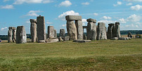 Historie na talíři: Stavitelé Stonehenge si pochutnávali na mase a měli ingredience na přípravu jednoduchého „cheeseburgeru“