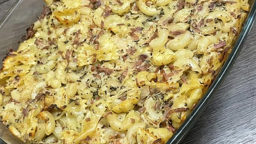 Už jste jedli šunkoflekozelo? Vylepšená klasika školních jídelen i obědů u babičky chutná skvěle. Prozradíme vám, jak na ni Už jste jedli šunkoflekozelo? Vylepšená klasika školních jídelen i obědů u babičky chutná skvěle. Prozradíme vám, jak na ni