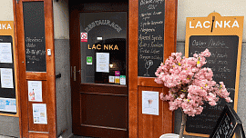 Poctivý tříchodový oběd za 157 korun v centru Prahy? Restaurace Lacinka ukazuje, že to jde. Navíc chutně a na úrovni