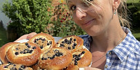 Borůvkové koláče od finalistky Peče celá země Terezy: Voní máslem, ovocem i rumem, nadchnou skvělou drobenkou