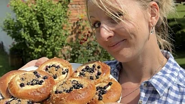 Borůvkové koláče od finalistky Peče celá země Terezy: Voní máslem, ovocem i rumem, nadchnou skvělou drobenkou