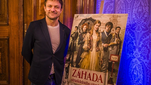 Štědrý den Jiřího Mádla: Těším se na vánočku, kakao a červený čaj, říká herec, který stráví svátky v Budějovicích