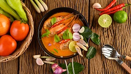 Tom Yum voní exotikou: Připravte si známou thajskou polévku, která vás spolehlivě zahřeje