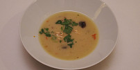 Thajská polévka Tom kha kai z pořadu Prostřeno? Máme tajné tipy přímo od thajské babičky