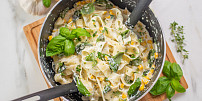 Pasta a basta! Jak uvařit těstoviny jako Ital? Fíglem je dát je do vody ve správný okamžik a pak ihned zamíchat. Co ještě nepodcenit?