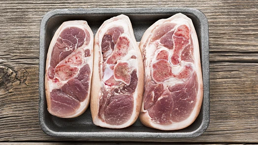 Ovar z vepřové plece s kostí: Poctivá česká klasika, která zahřeje i zasytí nejen na Silvestra. A přináší štěstí