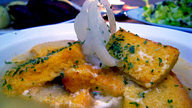 Tourin – speciální francouzská verze česnekové polévky funguje jako dokonalý životabudič. A má pořádné grády!