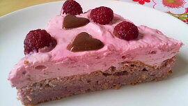 Recept na lehký dort z tvarohu a malin: S ovocným tvarohem připravíte ideální letní osvěžení