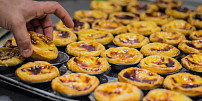 Koláčky až z Lisabonu: Víte, že za objev pastéis de nata vděčíme mnichům z portugalského kláštera?
