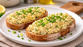 Vajíčková pomazánka bez vajec? Není problém: Díky jedné ingredienci nepoznáte rozdíl od klasiky