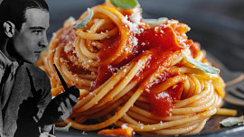 Největší hvězda němého filmu Rudolph Valentino: Místo dívek snil o špagetách, ke kterým připravoval omáčku z rajčat a ančoviček