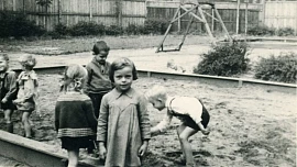 Jarní jídelníček 50. let v Československu: Stará slepice, převařené mléko a saláty, které se nedoporučovalo mýt v potoce