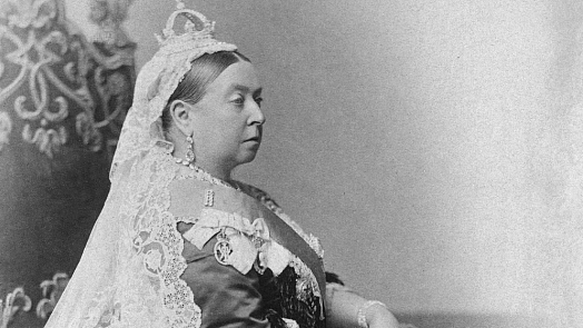 Královské chutě: Královna Viktorie jako malá hladověla, později si dopřávala krocana plněného kachnou a pomeranč vyjídala lžičkou!
