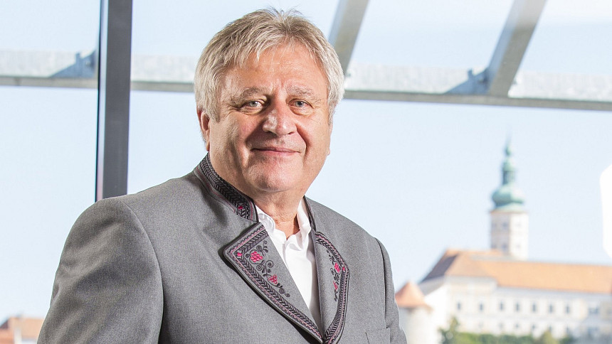 Vítězem soutěže Vinař roku 2025 se stává Miroslav Volařík z Vinařství Volařík Mikulov.