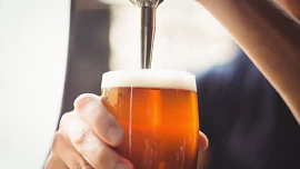 Místo ležáků frčí ejly. Proč jsou svrchně kvašená piva v poslední době tak oblíbená?