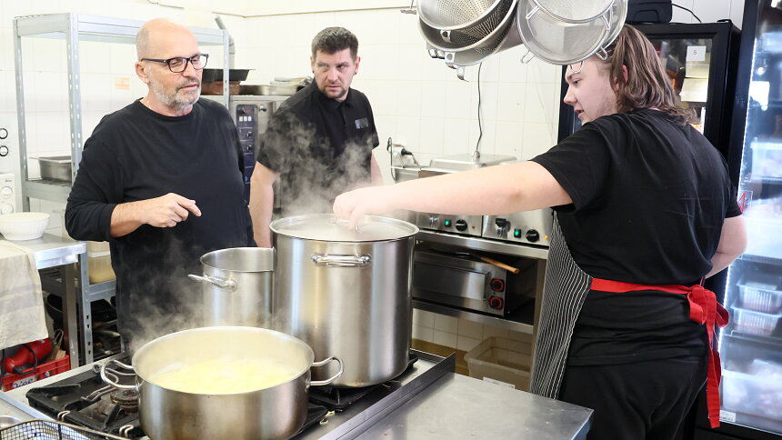 Restaurace Trilobit v Ano, šéfe!: Pohlreich kritizoval jídlo