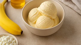 Perfektní domácí zmrzlina z cottage sýra a ovoce: Skvělé osvěžení, které si připravíte za pár chvil, je navíc zdravé