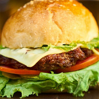Hamburger. zdroj: Pixabay, Engin_Akyurt