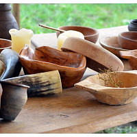 Středověké kuchyňské náčiní používané v polských Beskydech. (zdroj: Wikimedia Commons/Silar - own work,  CC BY-SA 4.0)