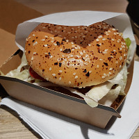 Kuřecí verze burgeru Zdroj: Šárka Adámková, Toprecepty