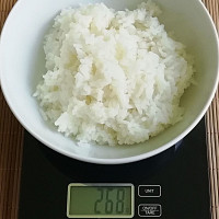 Ze 100 g syrové rýže dostaneme uvařením 268 g. Zdroj: Foto: se souhlasem Pavly Šmikmátorové