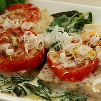 Rybí filé-zapečené se špenátem a rajčaty Zdroj: Toprecepty-rebeka