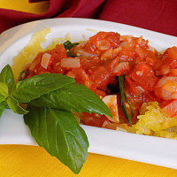 Špagetová dýně s rajčatovou omáčkou Zdroj: Top recepty