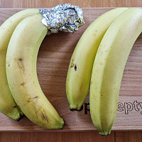 První den nákupu. Banány jsou ještě lehce zelené, fotka to tak nezobrazí, ve skutečnosti byly zelenější. Zdroj: Šárka Adámková, Toprecepty