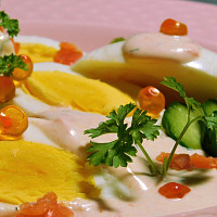 Vejce v jemné lososové omáčce Zdroj: Toprecepty