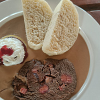 Sváteční svíčková z pomalého hrnce Zdroj: Toprecepty