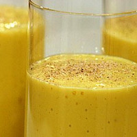 Smoothie s mangem Zdroj: Toprecepty