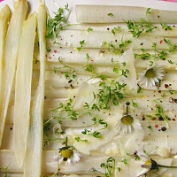 Chřestové carpaccio Zdroj: Toprecepty