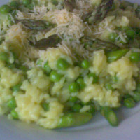 risotto s chřestem a hráškem Zdroj: Toprecepty